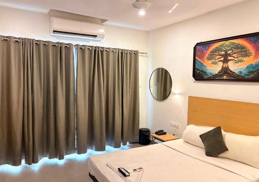 Perambur Purasavakam Hotel | Sun Stayz Inn - Anna Nagar