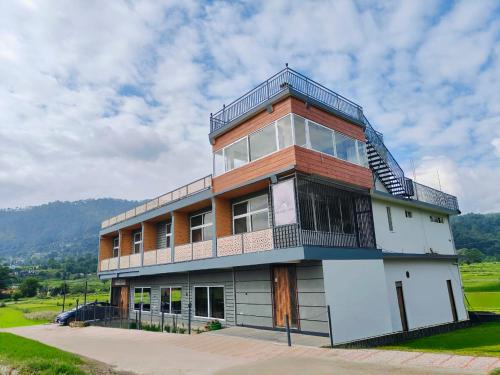 Bageshwar Hotel | Sunrise Vista Resort & Hotel