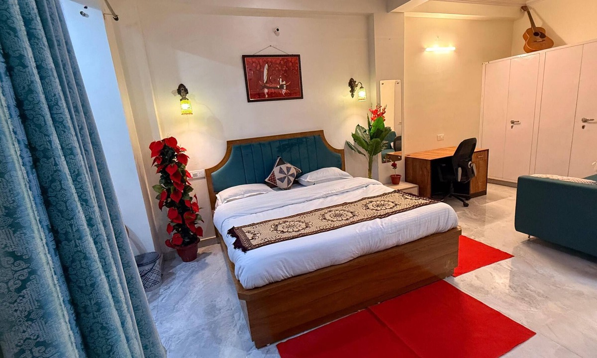 Jhotwara House | Sunshine Stay with Ac 43"smart TV High speed wifi and balcony at peaceful jaipur