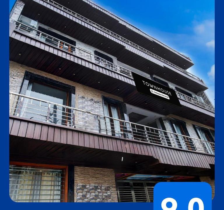 Kishangarh Hotel | Super Townhouse by OYO Chandigarh Near PEC-PGI-PU Formerly Hotel Paradise