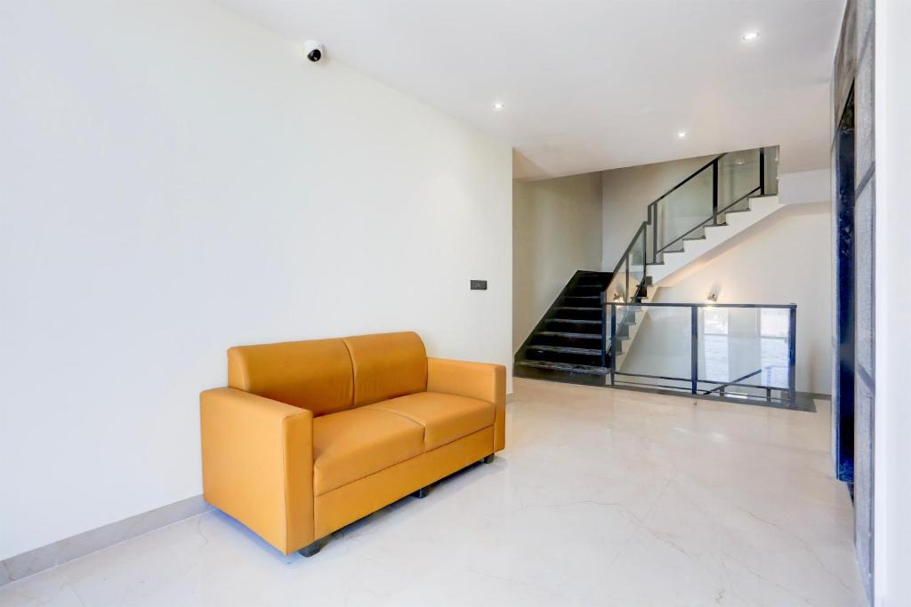 Dehradun Hotel | Super Townhouse ISBT Dehradun