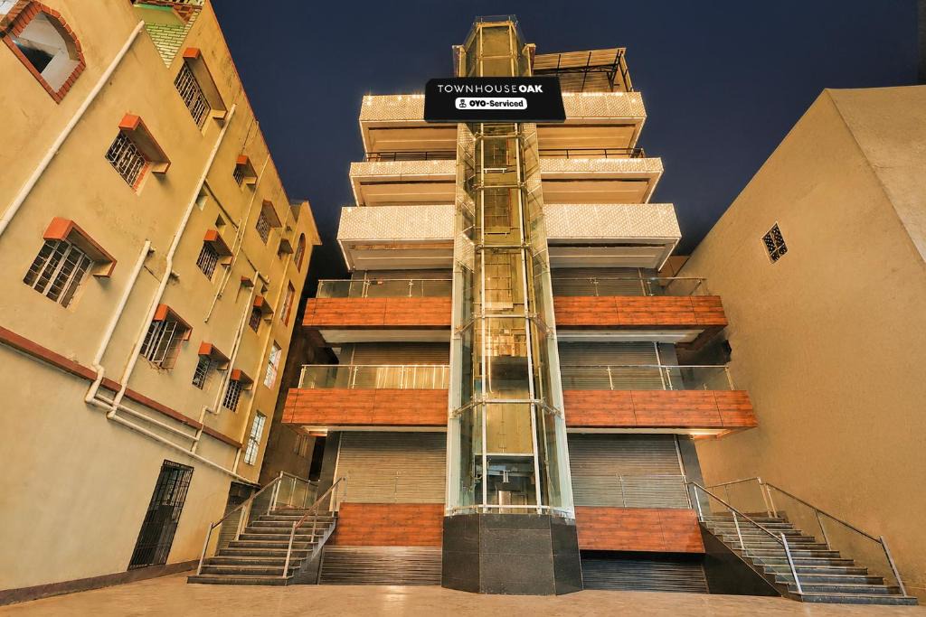 Dhanbad Hotel | Super Townhouse Oak Dhanbad Railway Junction