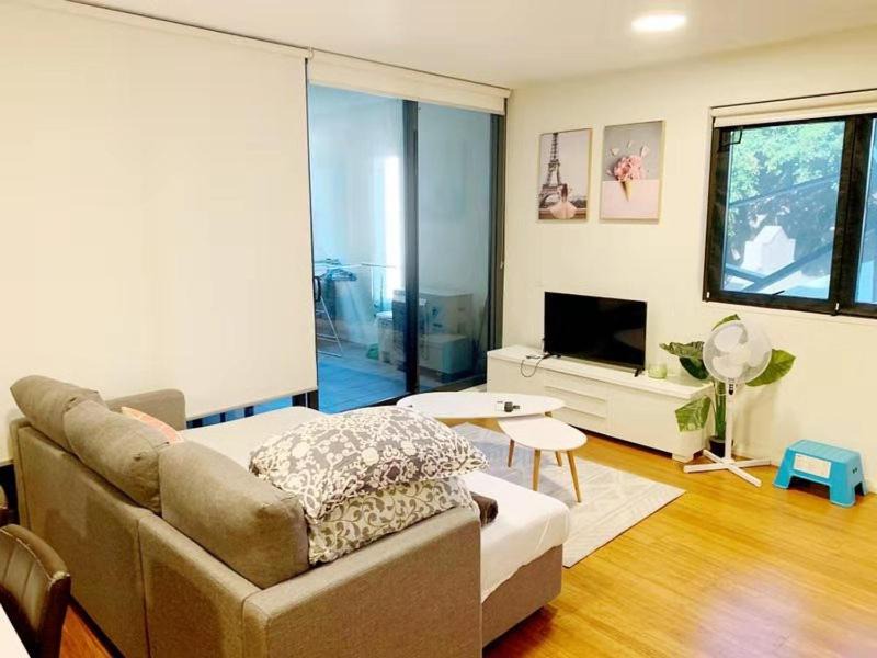 Chinatown Apartment | Supreme CBD 2Bed Room Apartment with Balcony near Darling Hbr&ICC