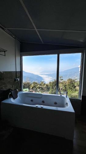 Rishop Bed & Breakfast | Terra Mist by Terra Stays