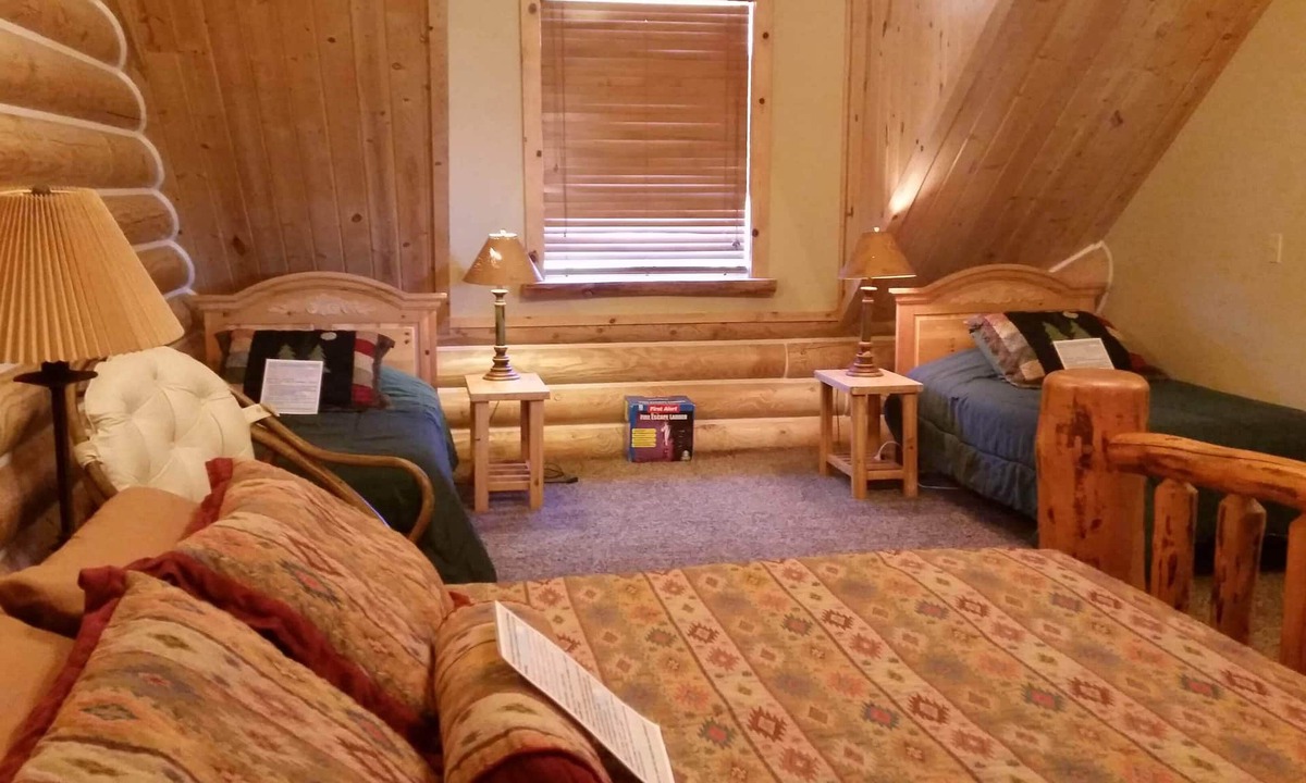 Driggs Hostel | Teton Hostel HideAway
