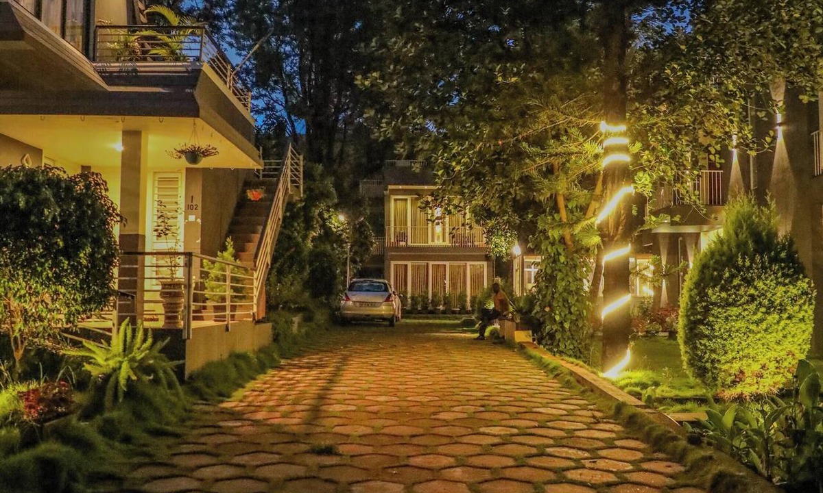 Yelagiri Resort | Thavika Silverwood Residence Yelagiri