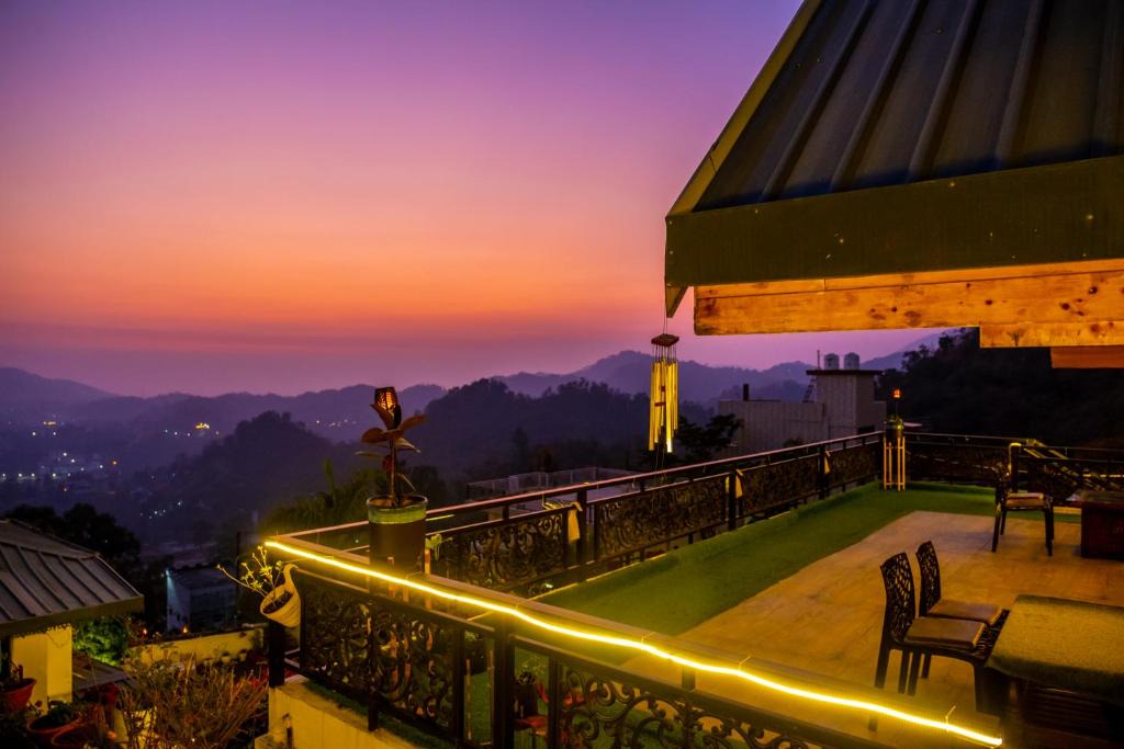 Bullawala Hotel | The Bougainvillea Retreat