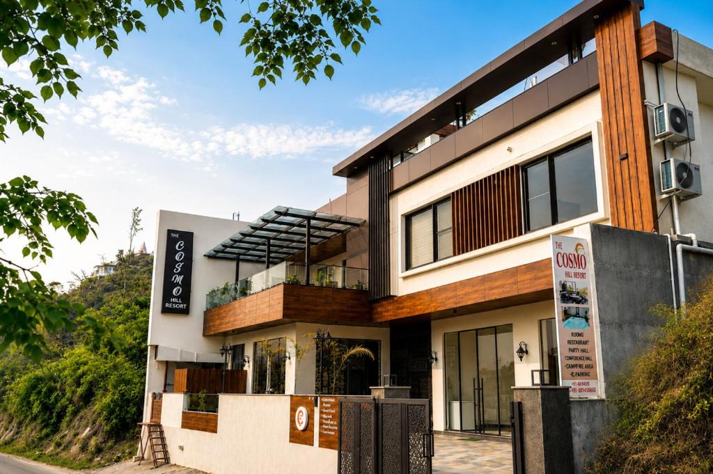 Bilaspur Resort | The Cosmo Hill Resort