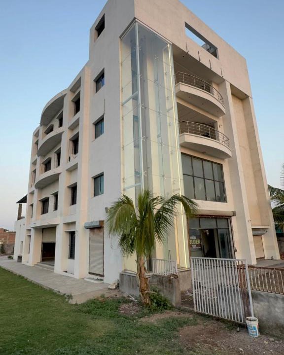 Achalpur Hotel | The Golden palace