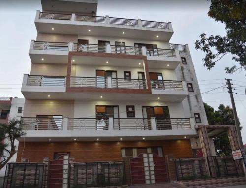 Haridwar Hotel | The Gopi Dham Hotel