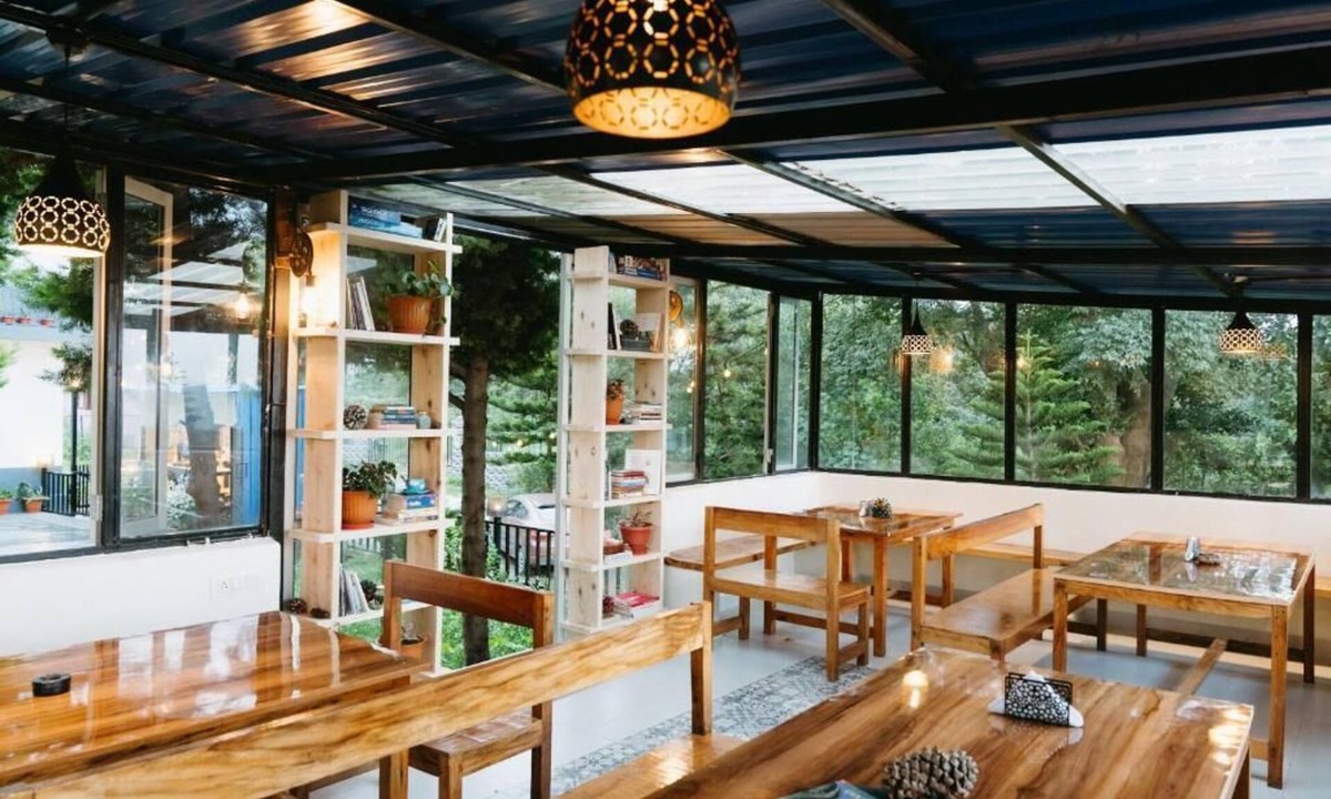 Gunehr Hostel | The Hosteller Bir