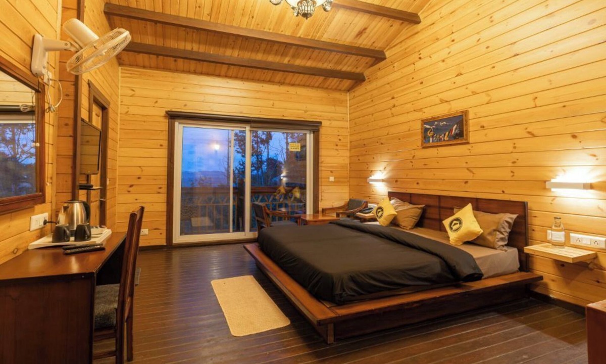 Almora Hostel | The Hosteller Kasar Devi