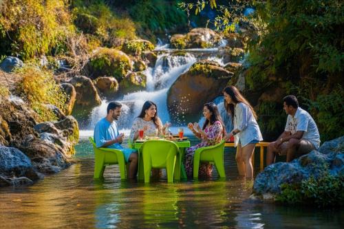 Mussoorie Hostel | The Hosteller Mussoorie By the Streamside, Kempty