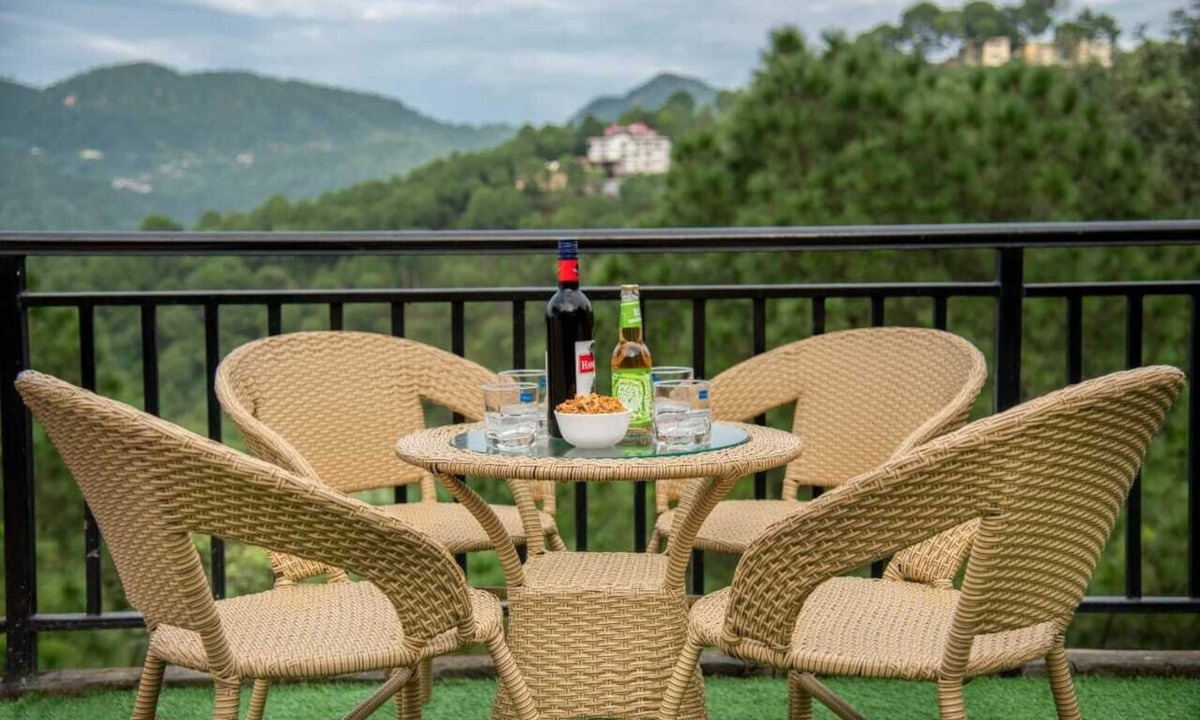 Dharampur Hotel | THE KASAULI TRAIL