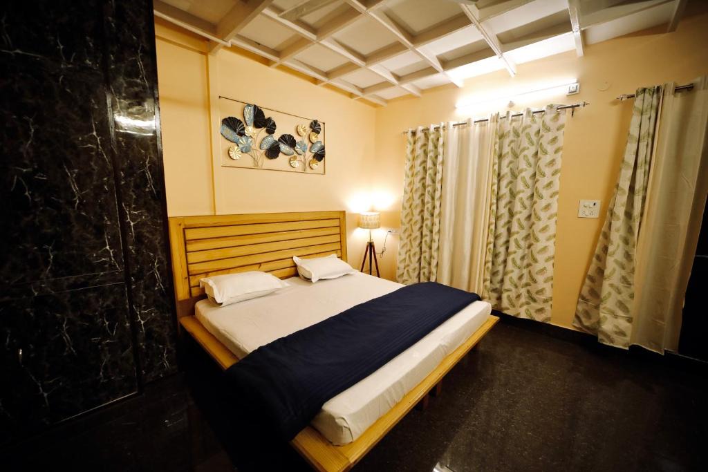 Bullawala House | The Location, A Penthouse
