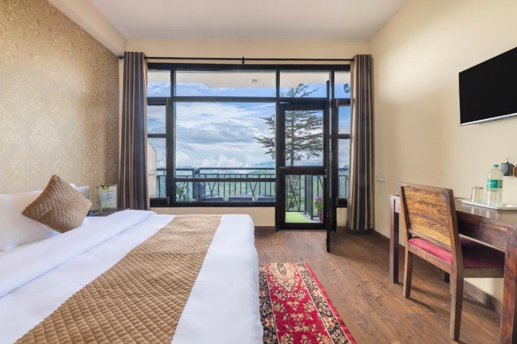 Kufri Hotel | The Nature Trail Kufri l Family Events I Multi Cuisine Restaurant l Sky Bonfire l Lift l Power Backup l Free Parking l Kufri By Exotic Stays