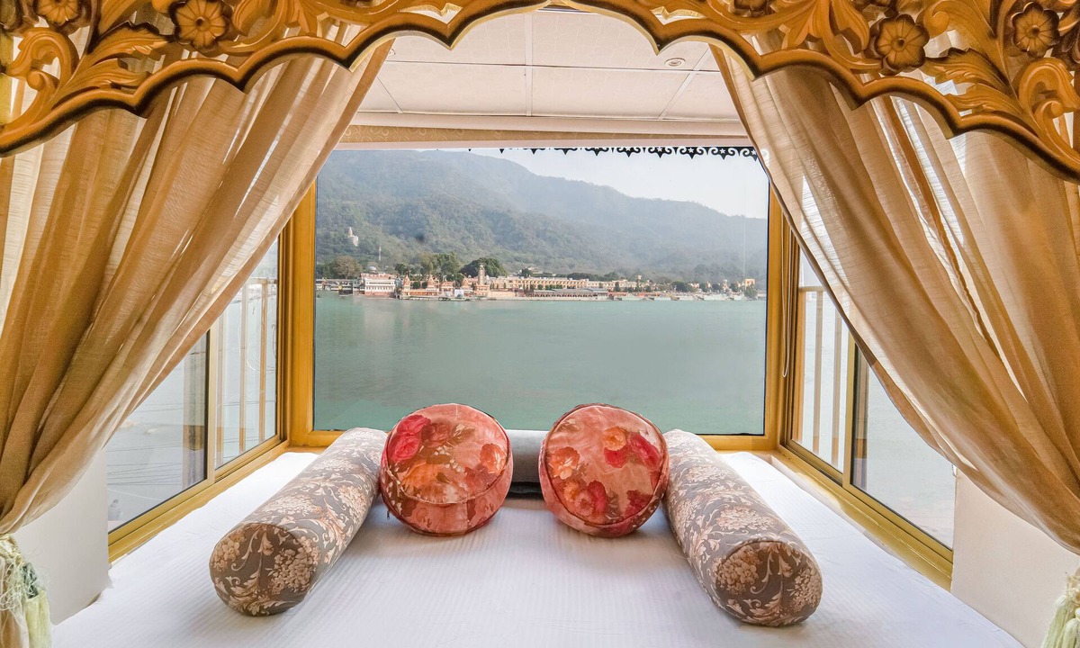 Rishikesh Hotel | The Neeraj Ganga Heritage Palace