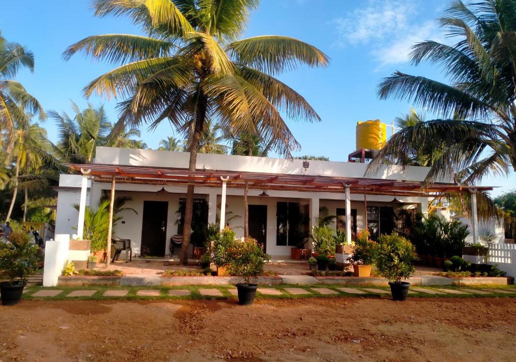 Ullal Hotel | The Ocean View