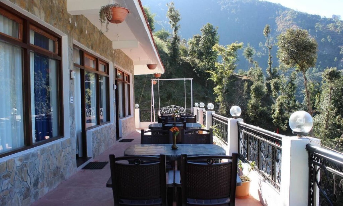 Bhatrojkhan Hotel | The Parijat Retreat