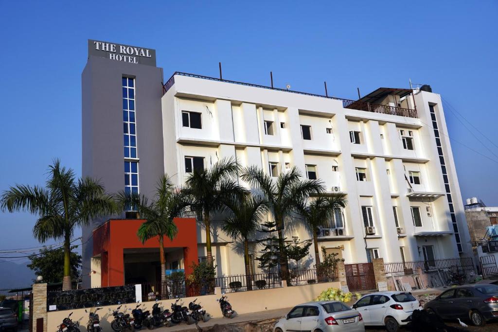 Haldwani Hotel | The Royal Hotel