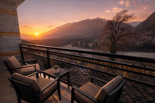 Vashist Hotel | The Sana Cottge, Manali - Affordable Luxury Stay in Manali