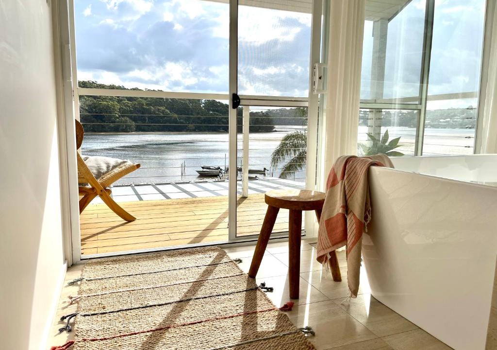Maianbar House | The Sandbar House, Royal National Park, waterfront beach house