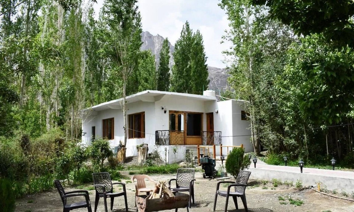 Hunder Hotel | The Snowpeak Hunder