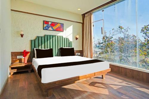 Pachmarhi Hotel | Townhouse Arvind Marg Pachamarhi