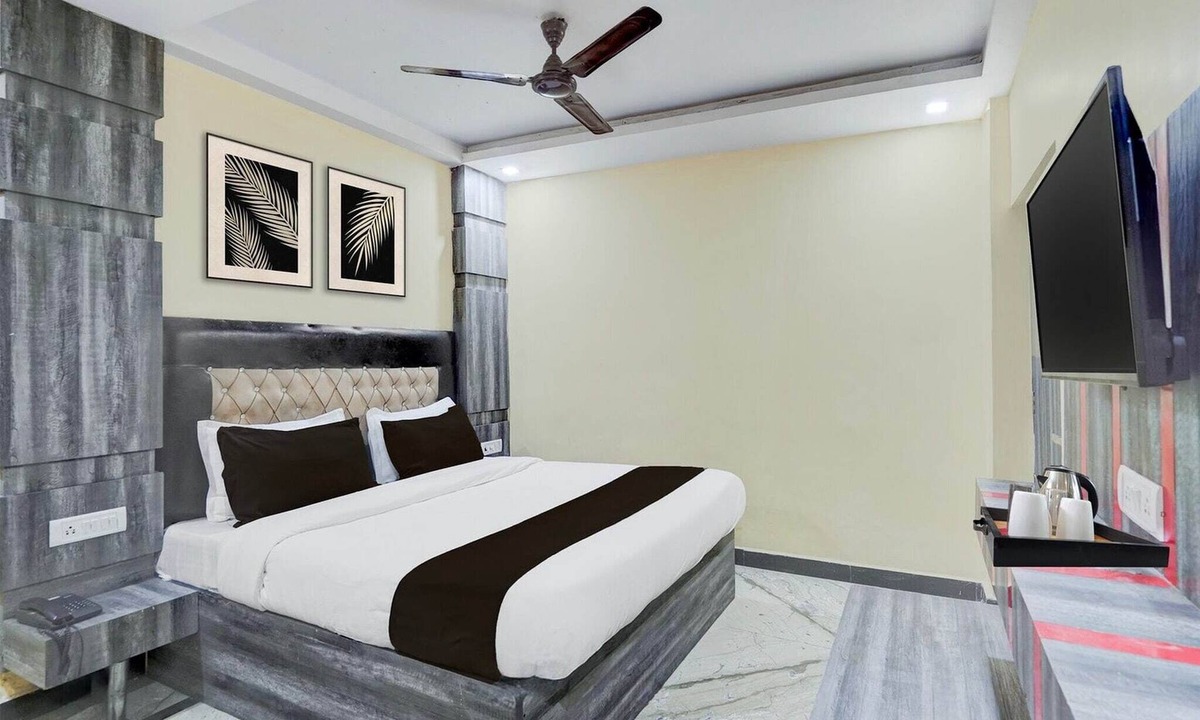 Civil Lines House | Townhouse Central Prayagraj Bus Terminal