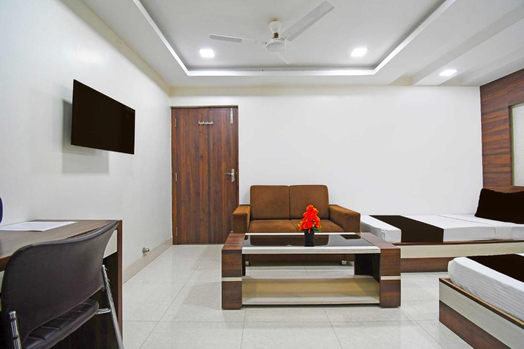 Dhanbad Hotel | Townhouse Oak Dhanbad Bhuli Hirak Road