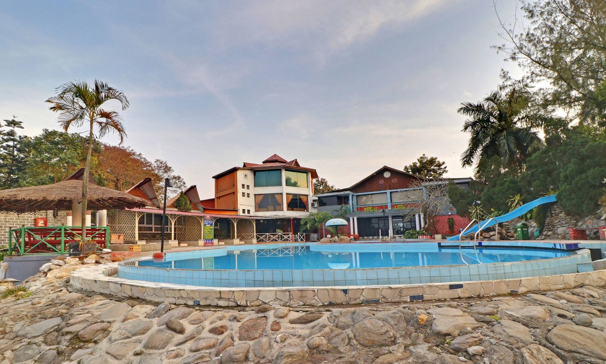 Siliguri Hotel | Treebo Premium Blue Mountain Country Club And Resort