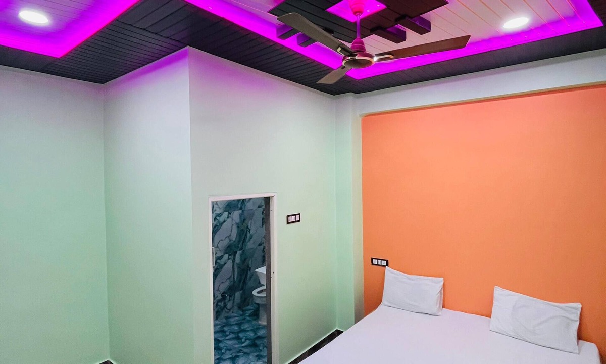 Budaun Hotel | Vande Bharat P Guest House