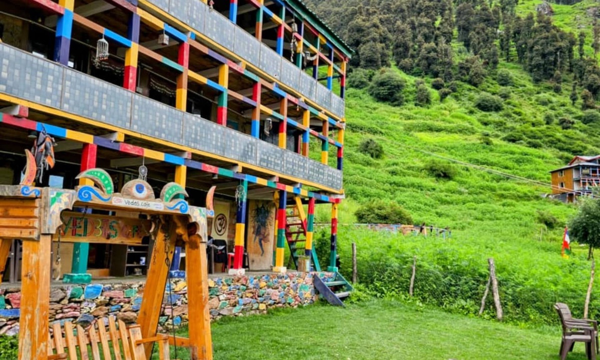 Kullu Hotel | Vedas Homestay | Waichin Valley