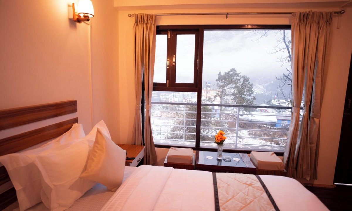 Lachung Hotel | Verdant The Lush Gateway