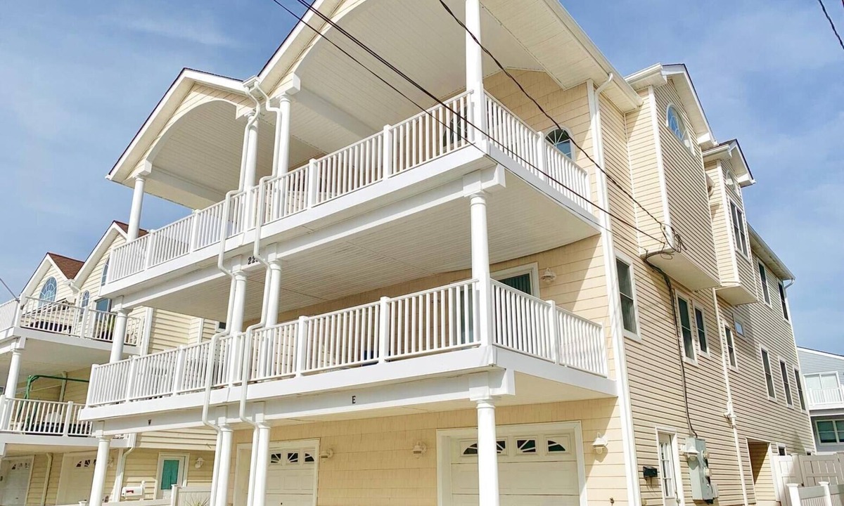 Townsend's Inlet House | Views of the bay and wetlands from two decks and located in a quiet area away from the hustle and bustle of Sea Isle City's business districts.