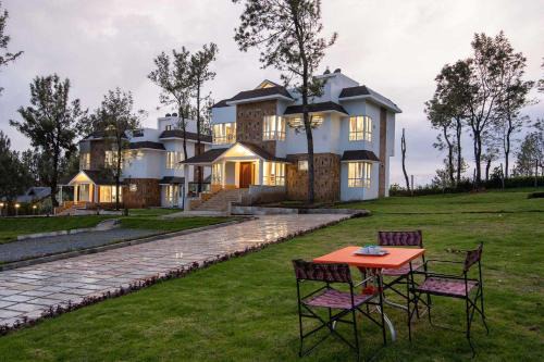 Wellington Villa | Villa Sullivan by VEO - Part of StayVista