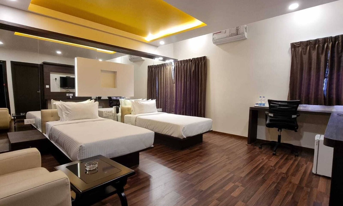 Vasanth Nagar Hotel | VN Alpha Suites