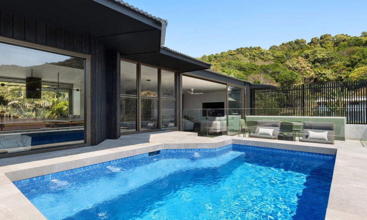 Byron Bay Villa | Wategos Eclipse Estate