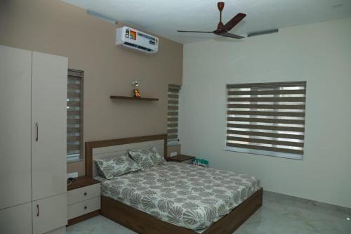 Irinjalakuda Villa | Well furnished 2bhk New house