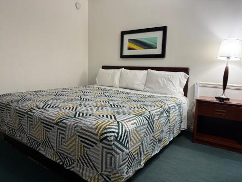 Grove Hill Hotel | WINDTREE INN