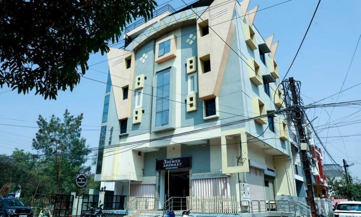 Indore Hotel | Wishotel Inn The Silver Sky
