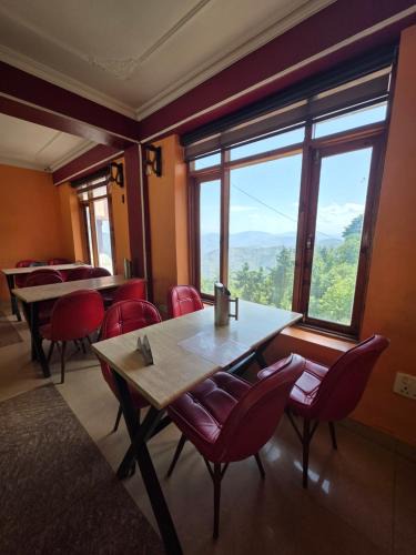 Kufri Bed & Breakfast | Woods Imperial bnb