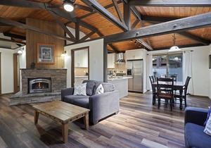 3 Killdeer - Remodeled! Close to Village, SHARC Passes, Hot Tub, Bikes, Luxury Linens in Sunriver
