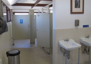 Cabin with access to LI Sound in Wading River