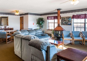 Econo Lodge Eagle Nest in Eagle Nest