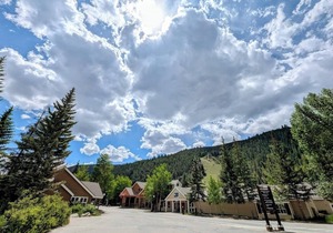Studio, Summer Getaway | Walk to Events in Keystone