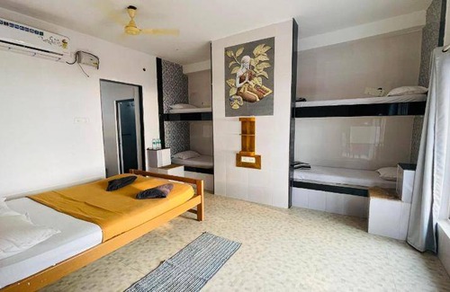Hireguthi Resort | 180 m² Resort ∙ 3 guests