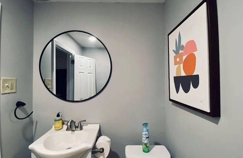Southington Apartment | #19 *CozySpace* A tiny place to call home*