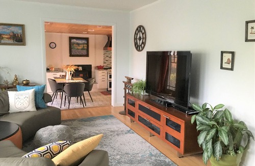 Los Alamos House | 1BR + Office House in Los Alamos downtown. 9 min to LANL