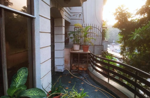 Greater Kailash Apartment | 2 Bed Apartment Sleeps 4 With Parking New Delhi